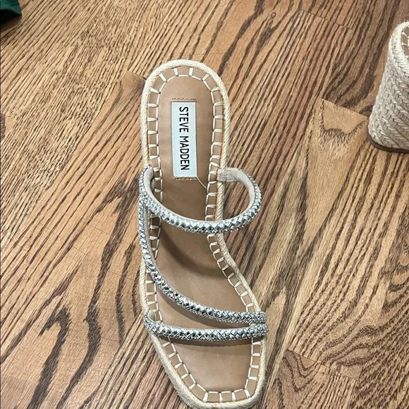 *Worn Once* Steve Madden Glittering Silver Wedges - Picture 3 of 4